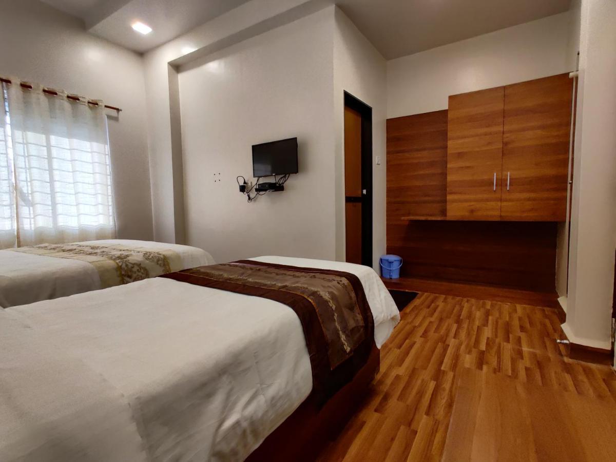 Hotel Surya Grande Kudal  Екстериор снимка